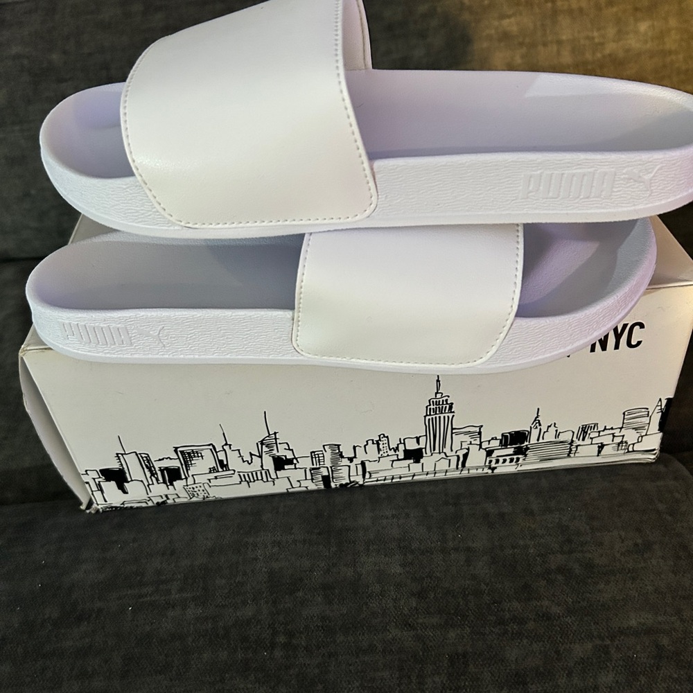 PUMA unisex White Slide Sandals